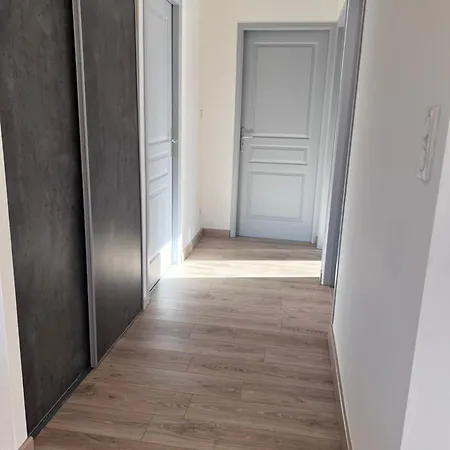 Jolie Maison Avec Jardin, 2 *