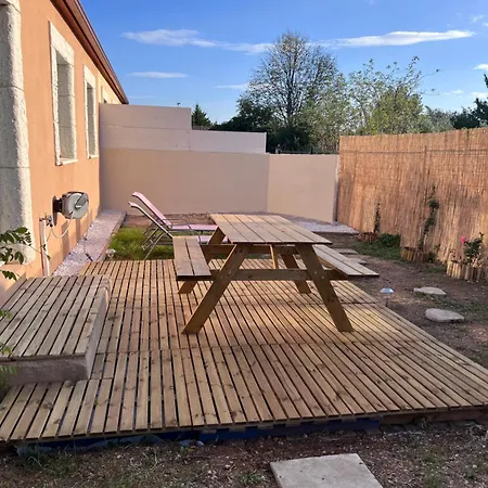 Jolie Maison Avec Jardin, 2 Saint-Jean-de-Fos